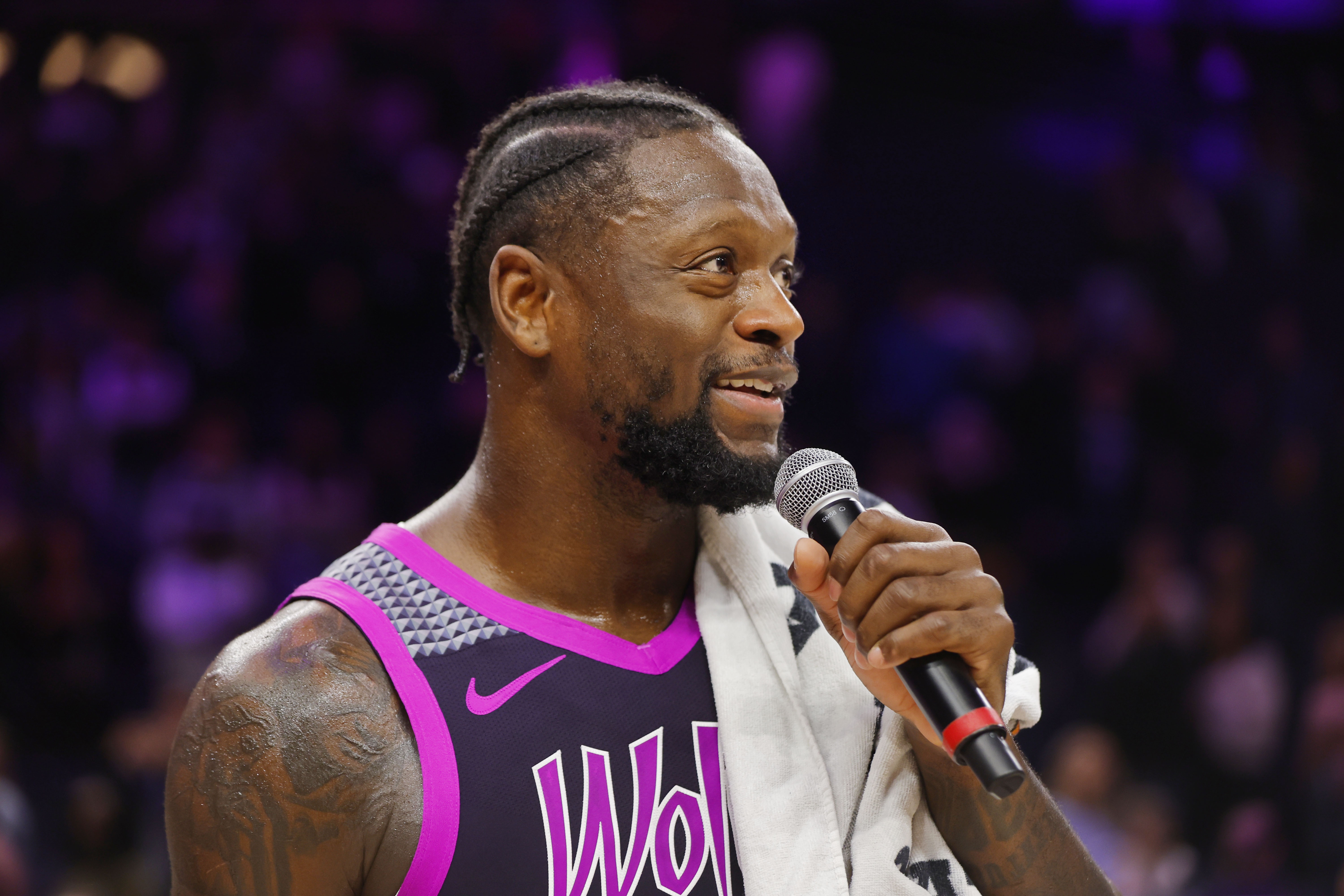 九游娱乐-这就要花？兰德尔三分命中 森林狼第二节领先雄鹿22分&amp;华子还缺阵