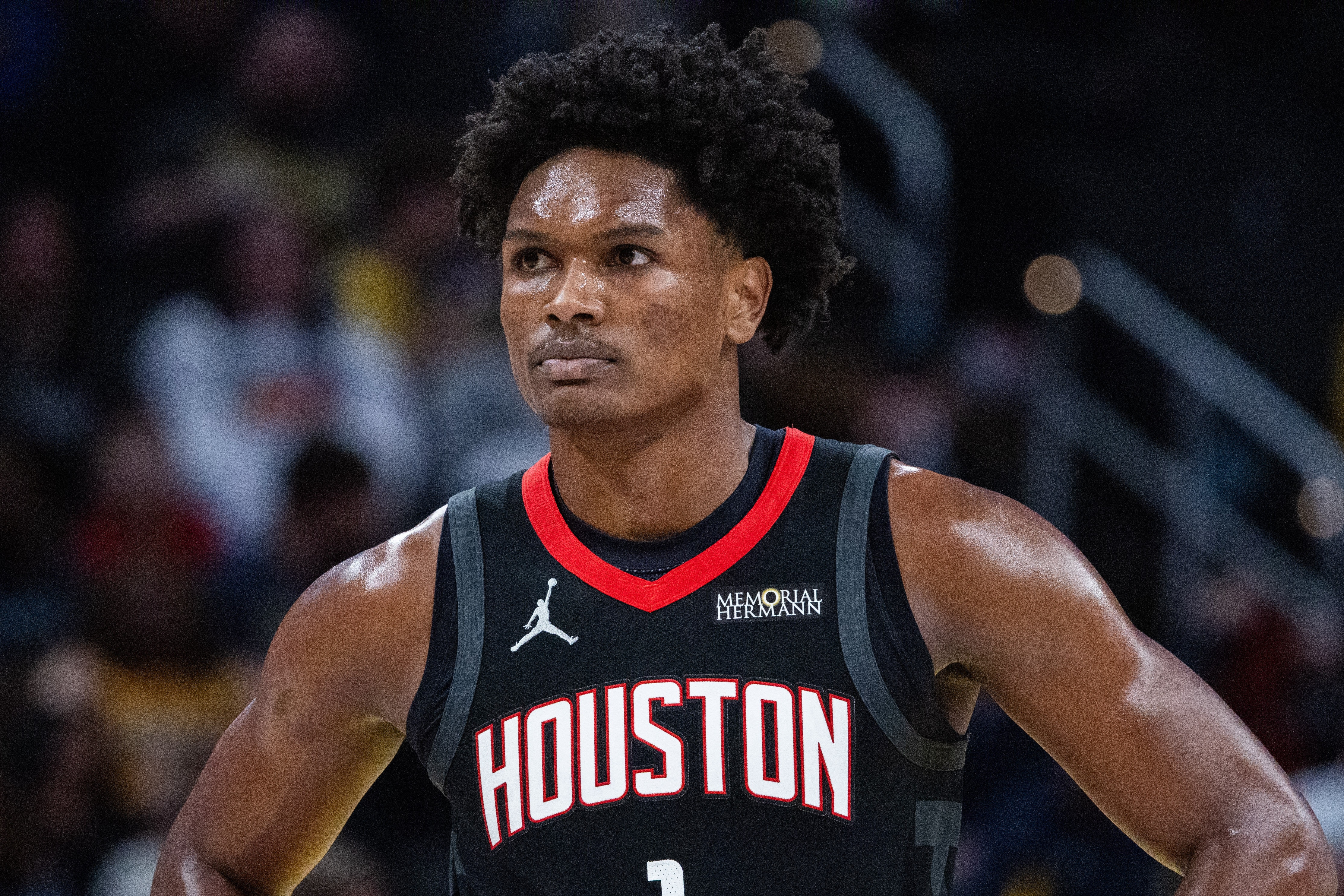 九游娱乐-阿门：杰伦·格林是我兄弟 我对他说你增重了但还是撞不动我